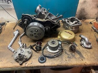 Díly motor ktm sx 125