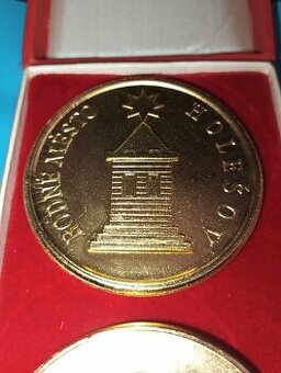 Pamětní medailon k narození dítěte Holešov