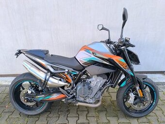 KTM Duke 790