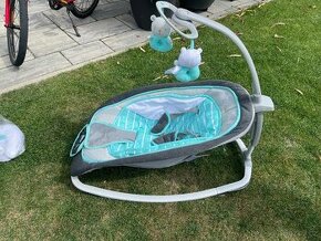 Houpací lehátko s melodiemi