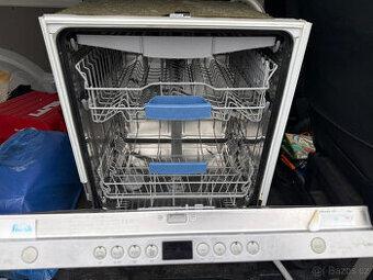 Vestavná myčka Bosch SMV48M10EU - 60cm