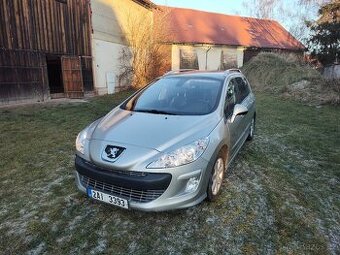 Peugeot 308 SW 1.6 HDi, 82 kW, r. 2009 v kůži