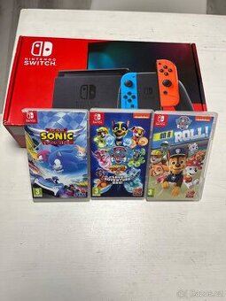 Nintendo Switch +3 hry /komplet příslušenství