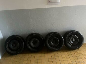 Zimní pneu s disky 215/55 R16 97H