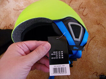 Nová lyžařská helma S/M