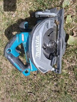 Okružní pila Makita HS003G