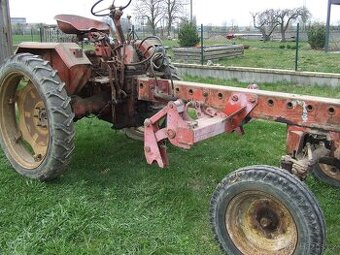 Traktor RS09