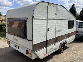 Obytný karavan
