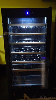 Vinotéka Siguro WC-G282B Wine Cellar NOVÉ ČTI..