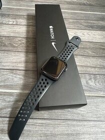 Apple Watch Nike Series 6 44mm na náhradní díly
