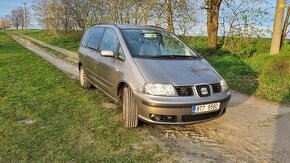 Seat Alhambra, 2.0 benzin+LPG, 85 kW, rok 2007, 6 míst