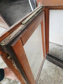 Dřevěné okno 50x70 cm
