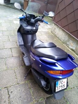 Skútr 125ccm