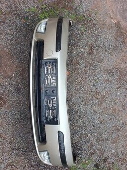 Ford Mondeo 2004 - přední nárazník.
