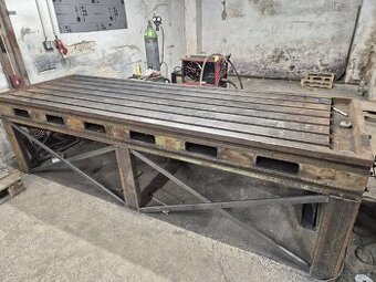 Litinový stůl - 1