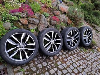 Alu kola VW Golf typ Madrid 225/45 R17 letni