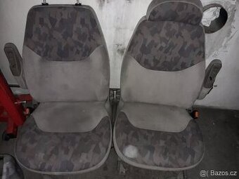 Přední sedadla VW Sharan 1