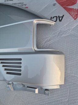 VW T4 přední blatník s mřížkou sání pravý