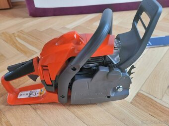 Benzínová pila Husqvarna 435