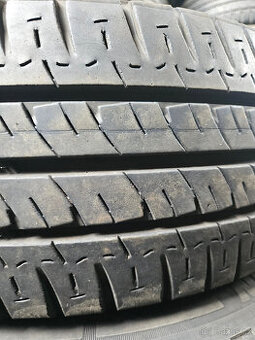 215/60R17C 109/107T Agilis  MICHELIN