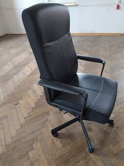 Kancelářské křeslo
