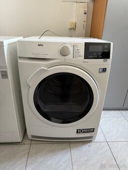 Sušička AEG 8000 series