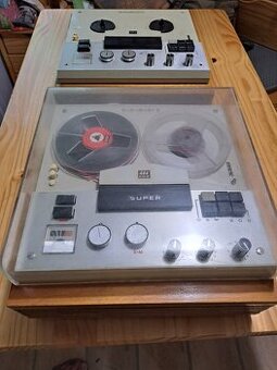 Magnetofon Tesla B444 Lux