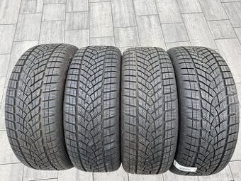 Zimní pneu 235 55 18 Goodyear zánovní