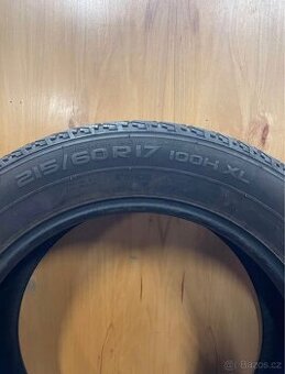 215/60 R17
