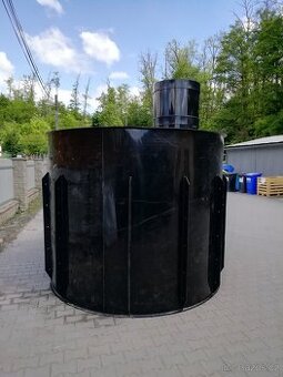 Retenční nádrže a odpadní jímky 10m3 pro obetonování