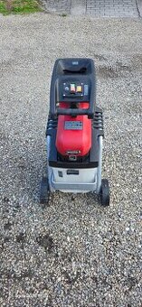 zahradní drtič větví Einhell GC-RS 2540 CB – plně funkční