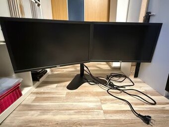 2x monitor Dell vč. stojanu