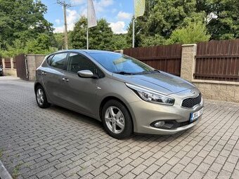 KIA CEED 1,4 CVVT 73KW COOL,1. MAJITEL,ČR,NOVÁ STK