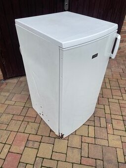 Lednicka zanussi 105x63x50 pouzita