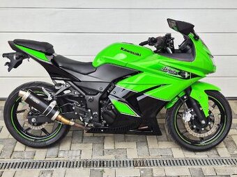 Kawasaki Ninja 250 / Special edition / 8.500km nájezd