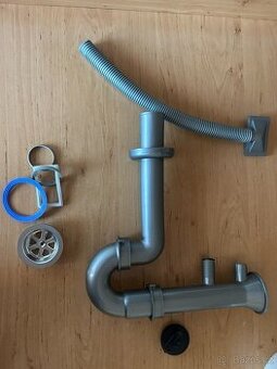 Dřezový sifon s přepadem a možností připojení odpadu myčky