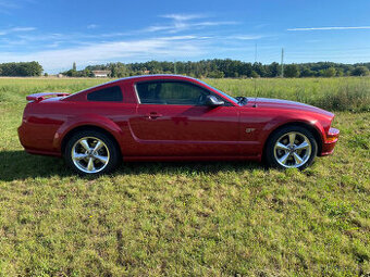 Ford Mustang 2006