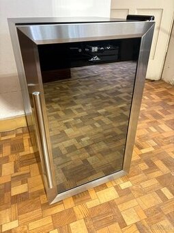 Vinotéka ETA 9532 90010G černá