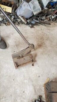 Pákové nůžky na plech