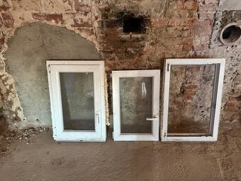 2x starší plastová okna Rehau / ABC okna 60x90
