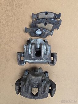 Bmw e36 přední brzdy 4válec