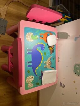 Dětský stoleček ikea plus dvě židličky