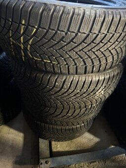 Bridgestone 235/55R18 104H - 1