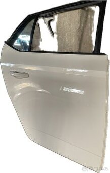 Pravé zadní dveře ŠKODA Fabia III 1026