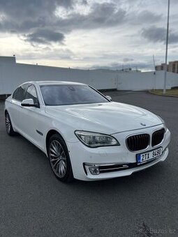 BMW 750d na splátky bez registru