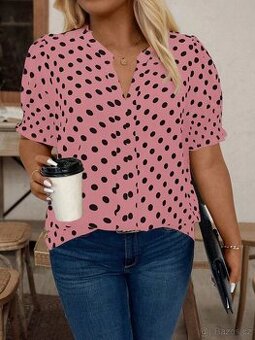 Halenka s puntíky vel. 46/48