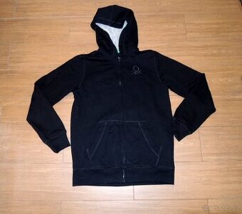 Černá mikina s kapucou Benetton