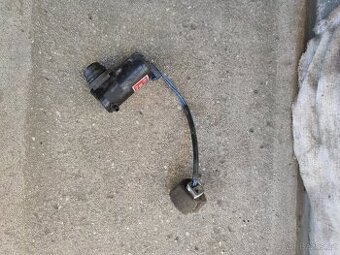 Kia Sportage I motorek ostřikovače