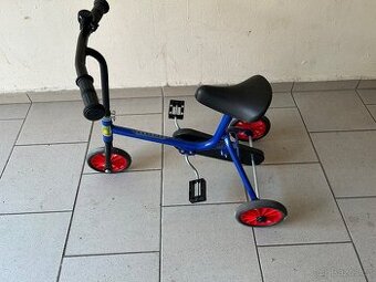 Dětská tříkolka