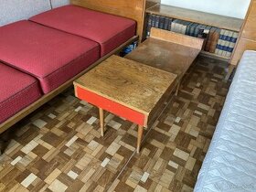 Retro nábytek 60. 70. léta konferenční stolek pravé dřevo